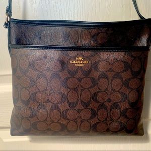 Coach medium sized brown crossbody bag